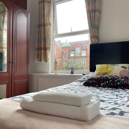Spacious Family Flat London Bagian luar foto