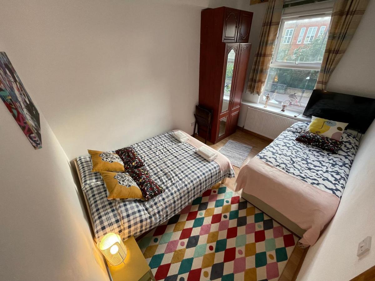 Spacious Family Flat London Bagian luar foto